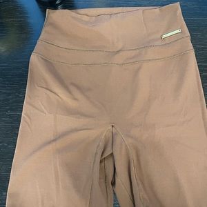 Whitney Simmons Gymshark cycle shorts - small dandelion brown